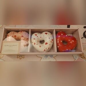 Cupcakes & Cashmere decorative heart donuts